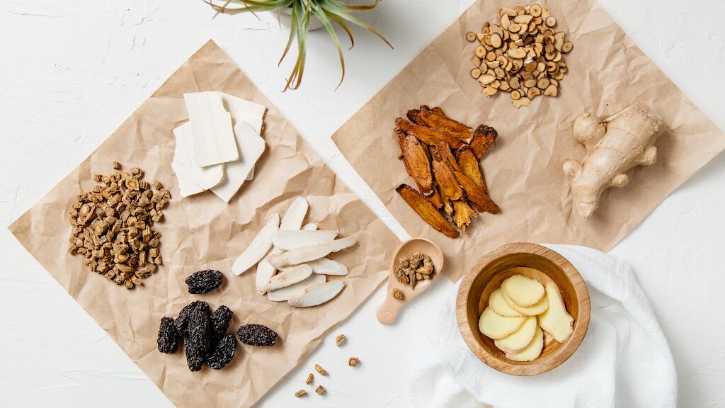 Chinese Herbal Medicine: Combining Nature with Science